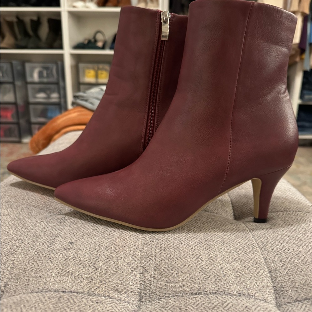 Elegant Burgundy Ankle Boots
